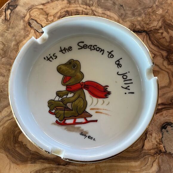 Vintage 1976 Suzie's Zoo Frog Ashtray - Tis the Season to be Jolly - Picture 4 of 6